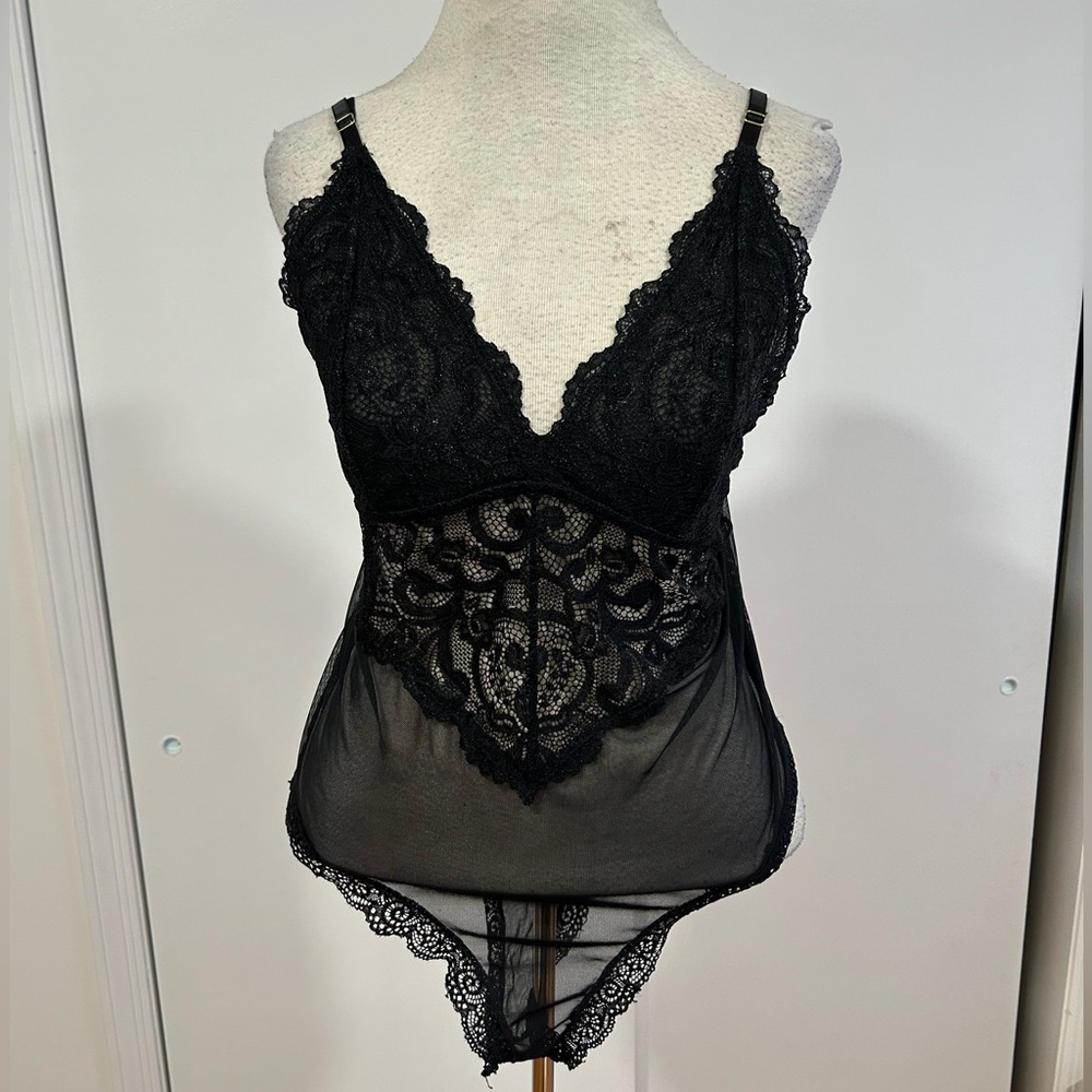 Sexy Vintage Black Lace Bodysuit Excellent Condition!!